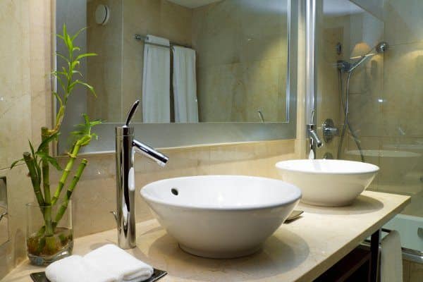 6 Ways to Make a Small Bathroom Appear Larger