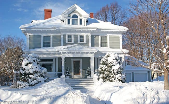 Boost Your Curb Appeal in Winter