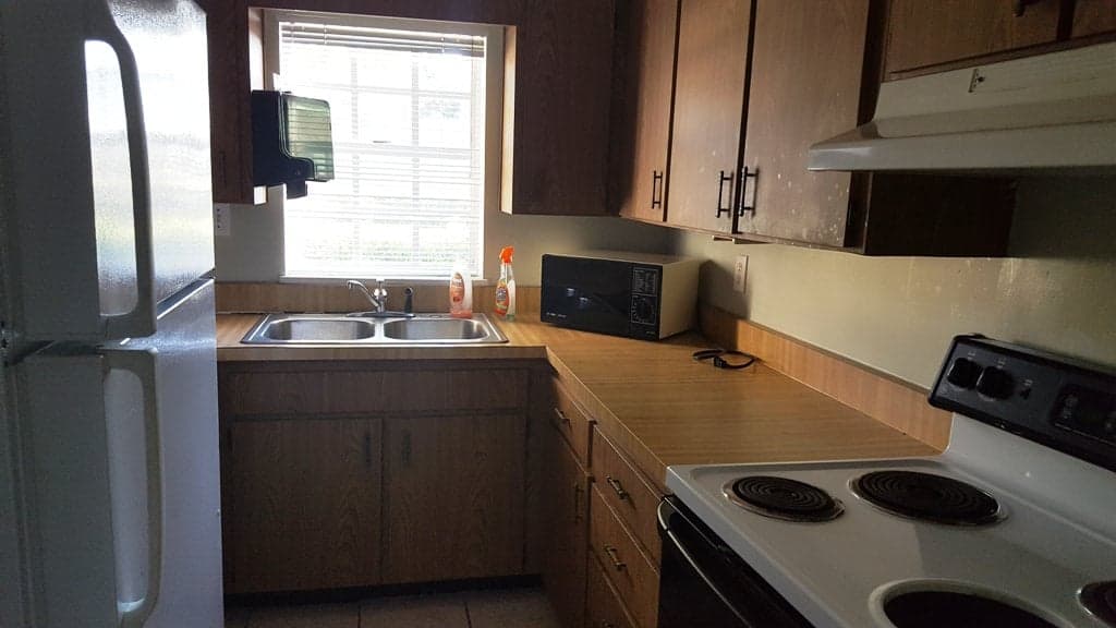 5102 N Armenia Kitchenette