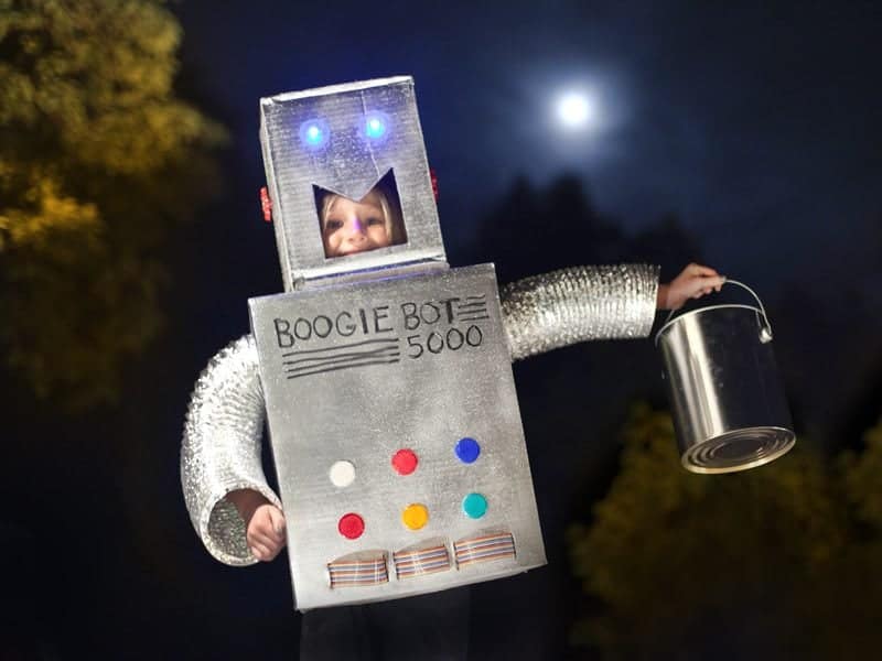 Last-Minute Halloween Costume Options Using Boxes