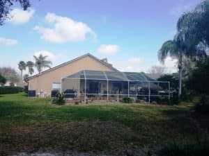 18501 ENCLAVE PL, TAMPA, FL 33647 yard