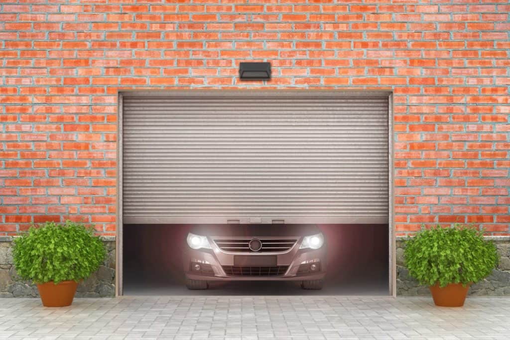 4 Approaches to How To Make a Garage a Selling Point
