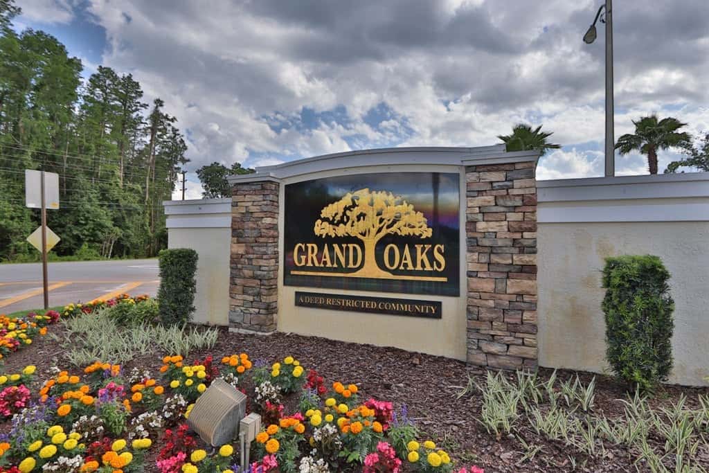 Grand Oaks Community