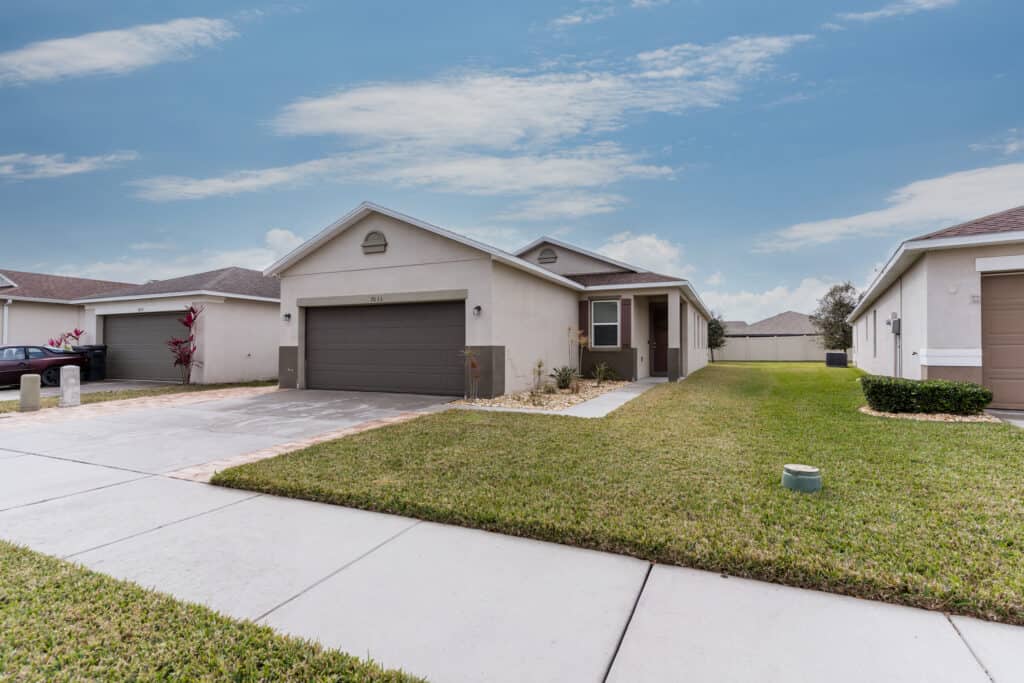 7033 Feather Wood DR Ruskin FL 33573