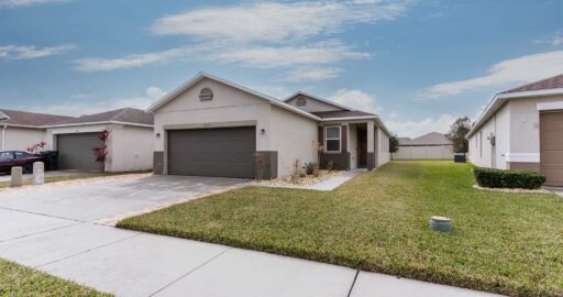 7033 Feather Wood DR Ruskin FL 33573